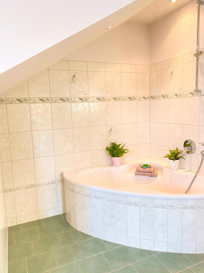 Fewo Sulzer Siedlung Erfurt Apartment Ngoại thất bức ảnh