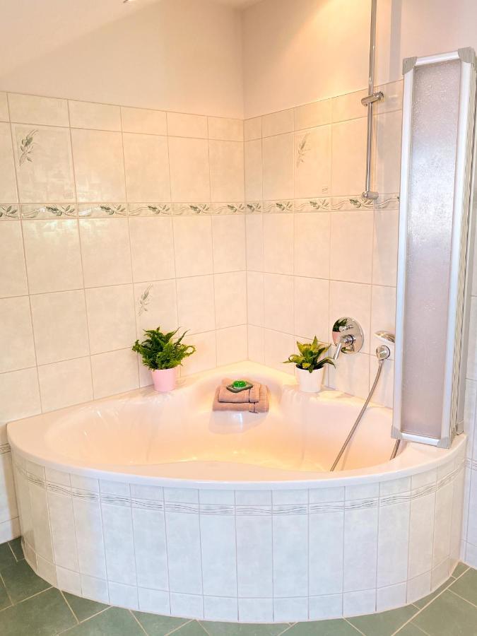 Fewo Sulzer Siedlung Erfurt Apartment Ngoại thất bức ảnh